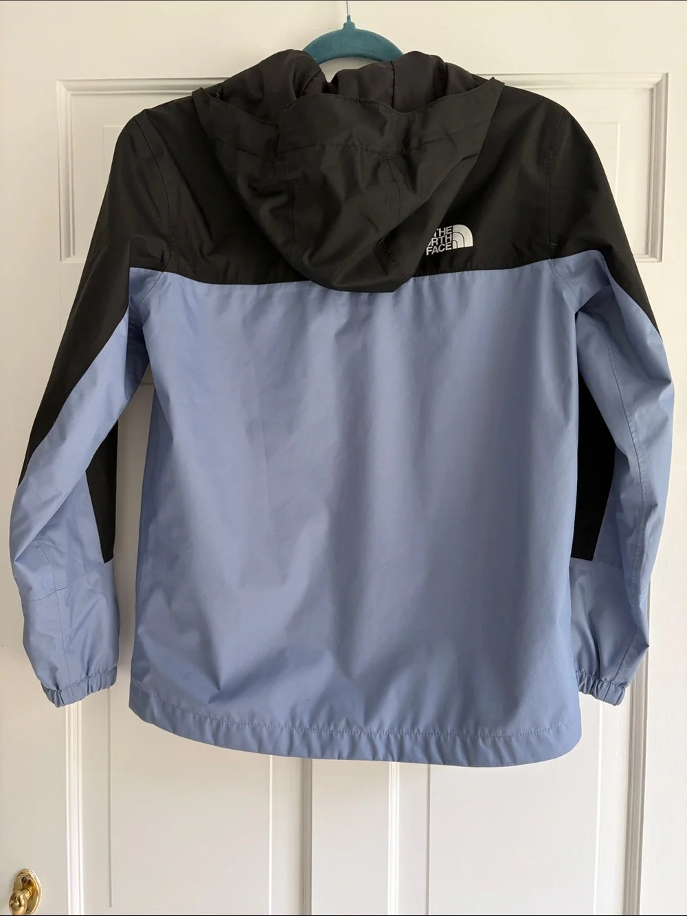 Boy’s North Face Black & Gray/ Blue Hooded Shell Jacket- Size 12